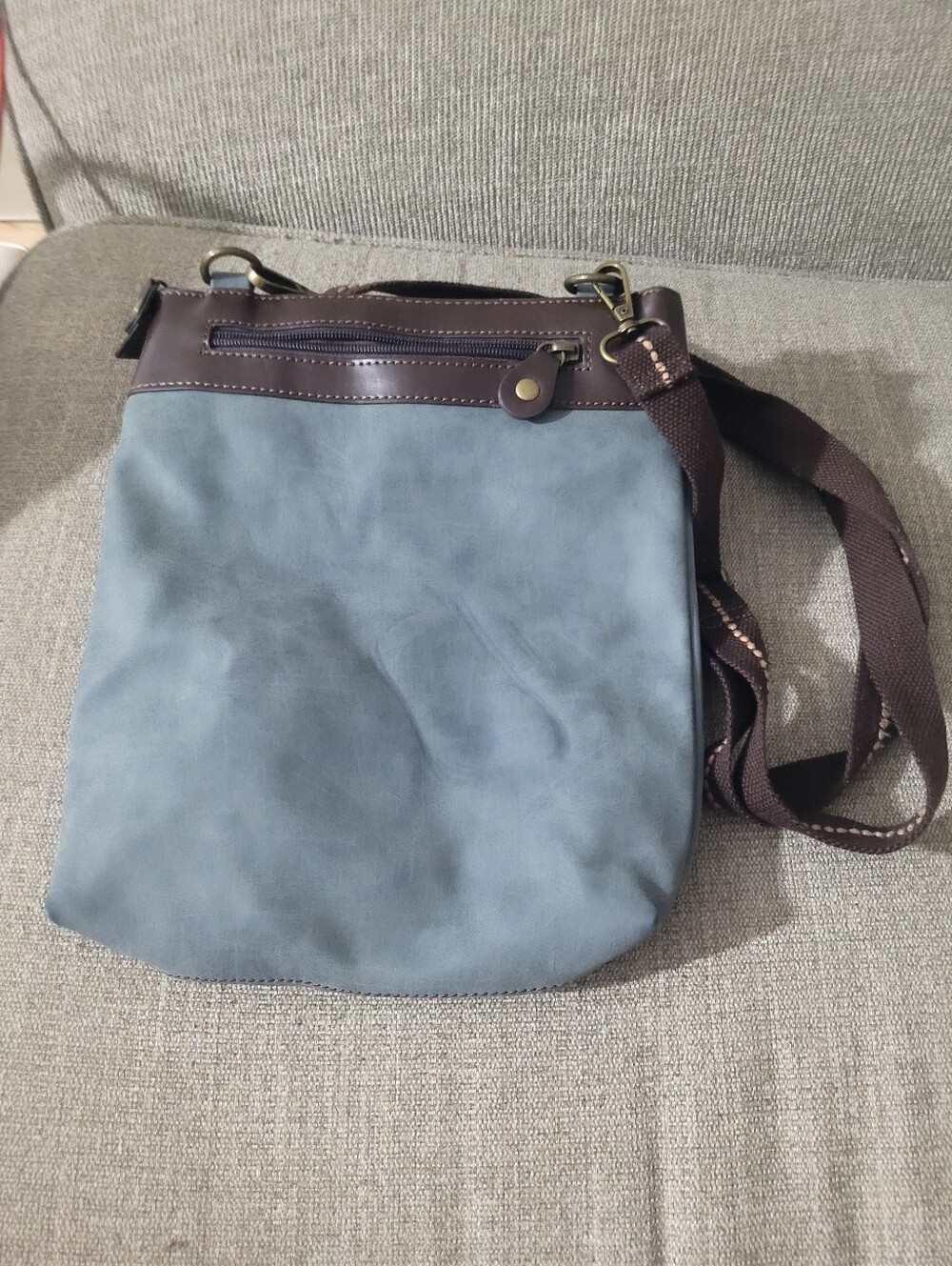 Chala Brown PU Logo Patch Crossbody 10x11 - Picture 12 of 13